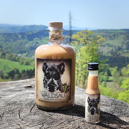 Waldsau Haselnusslikör von Rennsteigsprit